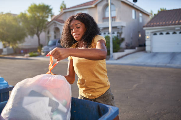 Best Commercial Junk Removal  in Solomons, MD